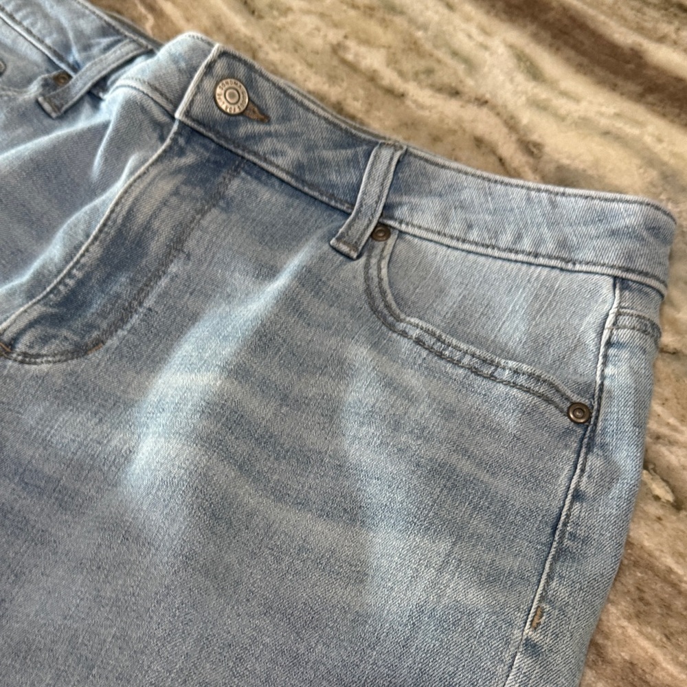 Sonoma Light Blue Rolled-Hem Denim Shorts - Picture 3 of 6
